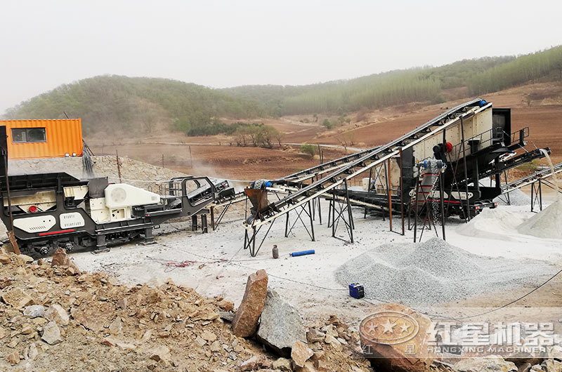 移動制砂機作業(yè)現(xiàn)場 移動制砂機作業(yè)現(xiàn)場