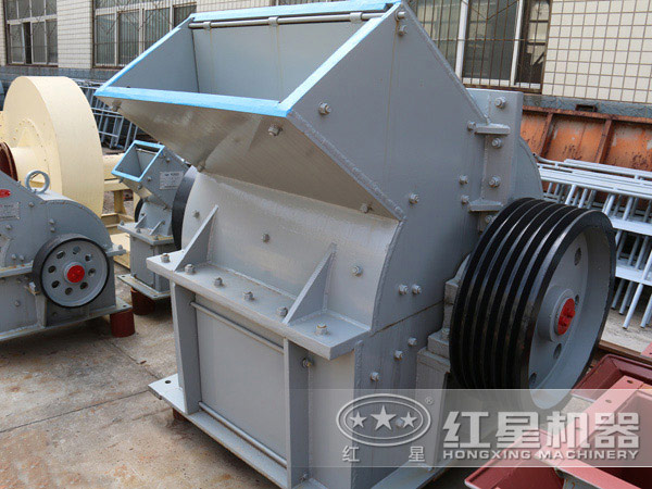 煤矸石錘式破碎機(jī) 煤矸石錘式破碎機(jī)