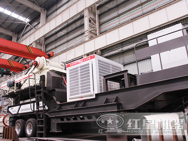 輪胎式流動破碎機(jī) 輪胎式流動破碎機(jī)