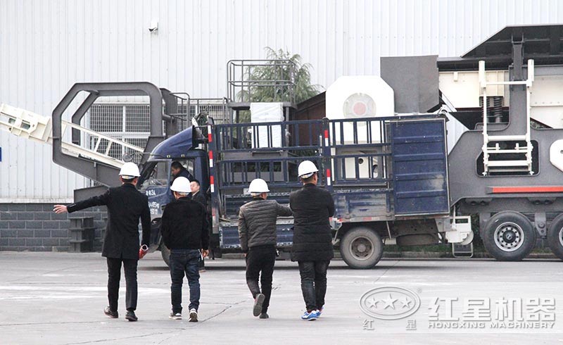 用戶來廠考察移動(dòng)破 用戶來廠考察移動(dòng)破