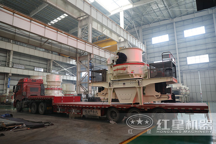 運往客戶現(xiàn)場的環(huán)保型制砂機(jī)設(shè)備 運往客戶現(xiàn)場的環(huán)保型制砂機(jī)設(shè)備