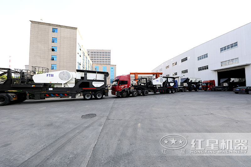 河南礦山機械廠家正在給客戶發(fā)貨建筑垃圾制沙機設備 河南礦山機械廠家正在給客戶發(fā)貨建筑垃圾制沙機設備