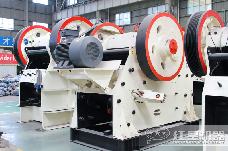 1000*1200顎式破碎機(jī) 1000*1200顎式破碎機(jī)