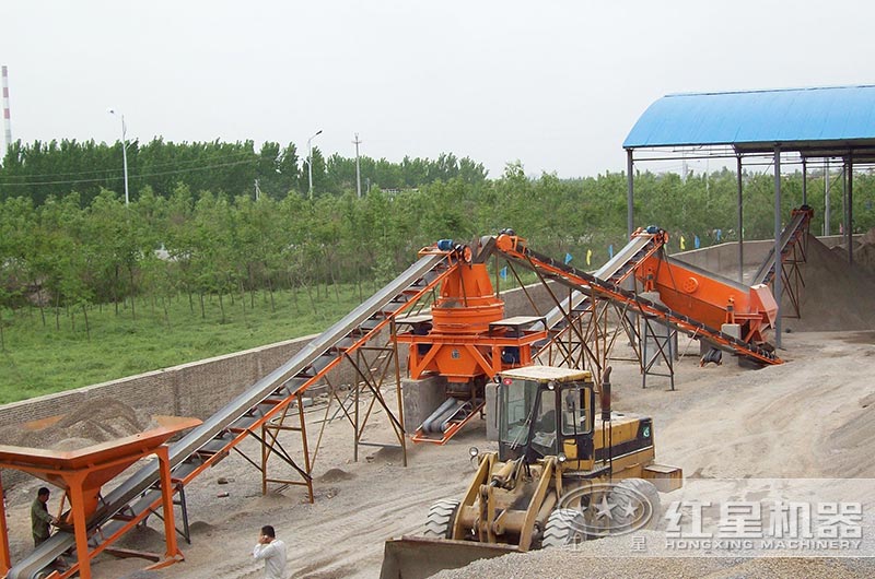 停產(chǎn)的沙場(chǎng) 停產(chǎn)的沙場(chǎng)