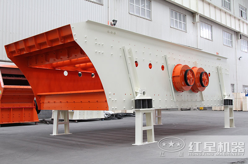 立式板錘制砂機規(guī)格、產量及結構原理