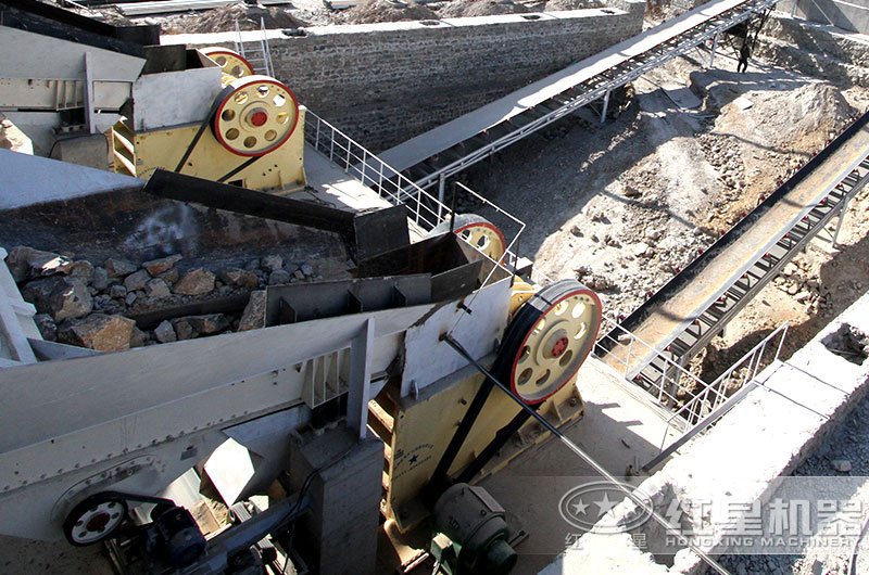 顎式破碎機現場 顎式破碎機現場