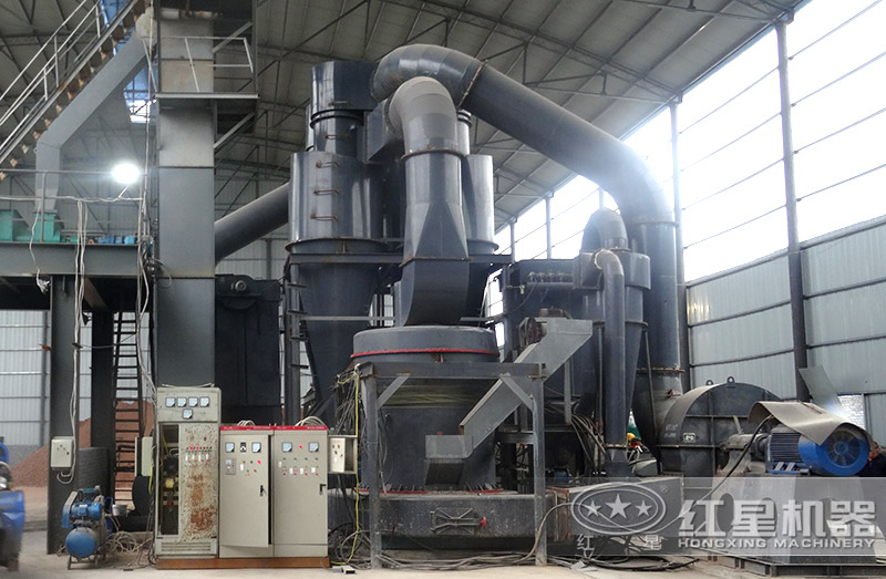 廢石膏磨粉線現(xiàn)場(chǎng) 廢石膏磨粉線現(xiàn)場(chǎng)