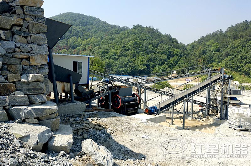 人工制砂機(jī)生產(chǎn)線作業(yè)現(xiàn)場(chǎng)實(shí)拍 人工制砂機(jī)生產(chǎn)線作業(yè)現(xiàn)場(chǎng)實(shí)拍