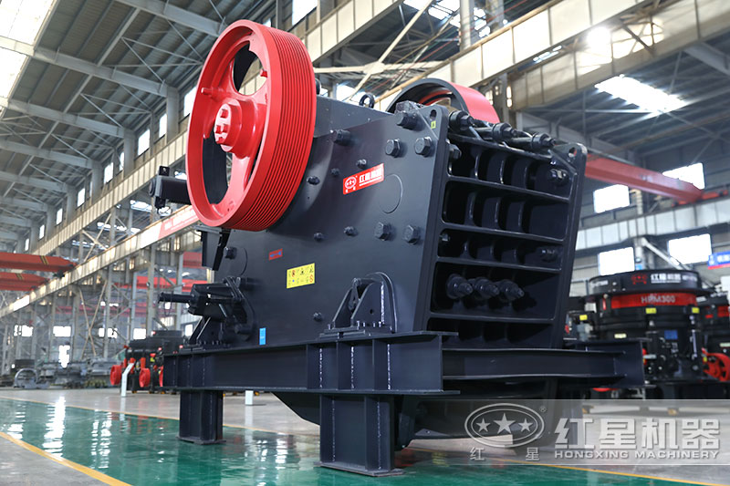 打鵝卵石用什么破碎機(jī)？全套設(shè)備多少錢一套