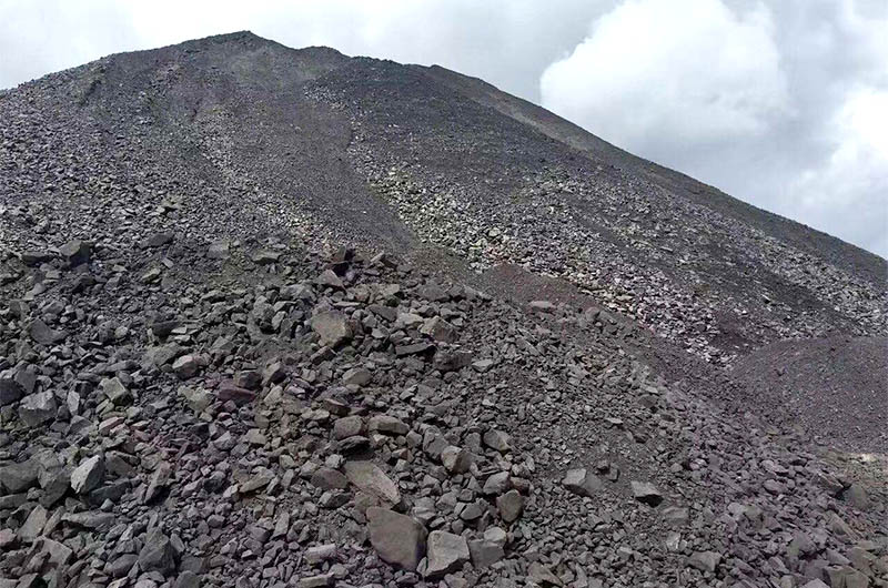 煤矸石有何用途？小型煤矸石粉碎機(jī)多少錢一臺？