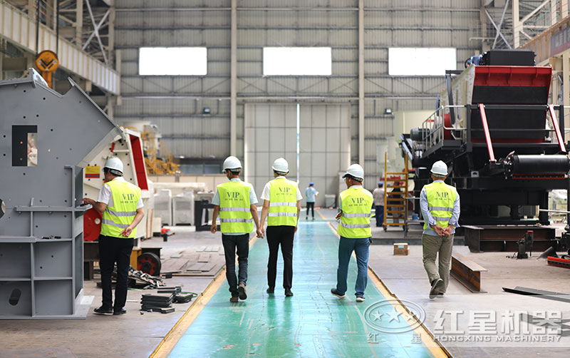 客戶考察12、13石子破碎機(jī)設(shè)備